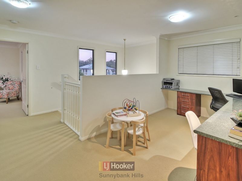 10 Lillydale Place, Calamvale QLD 4116