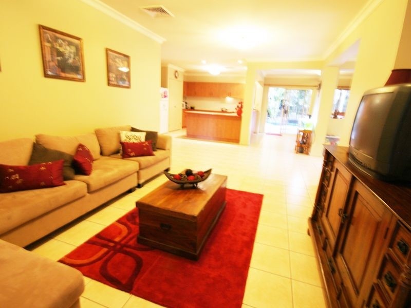 11 Harlen Rd, Salisbury QLD 4107