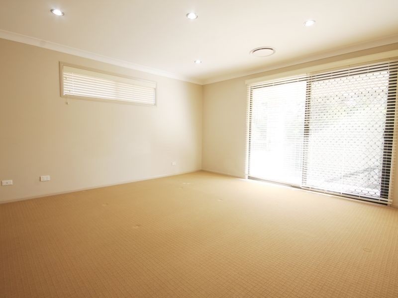9 Nungatta Court, Parkinson QLD 4115