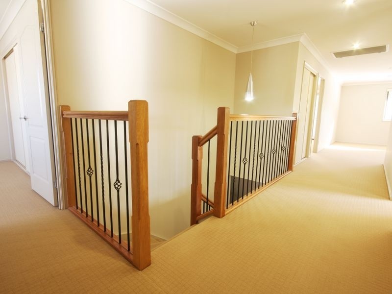 9 Nungatta Court, Parkinson QLD 4115