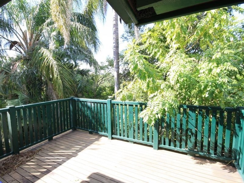 122 Newnham Rd, Mount Gravatt East QLD 4122