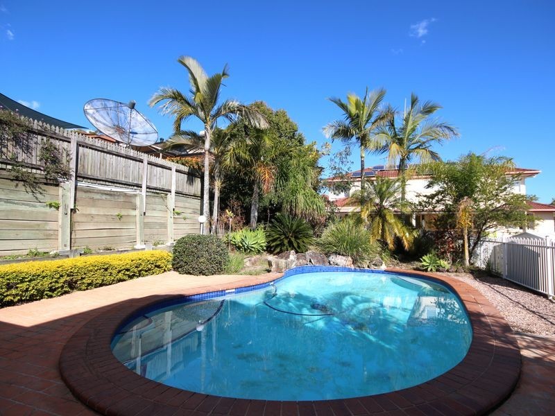 11 Tulipwood Place, Stretton QLD 4116