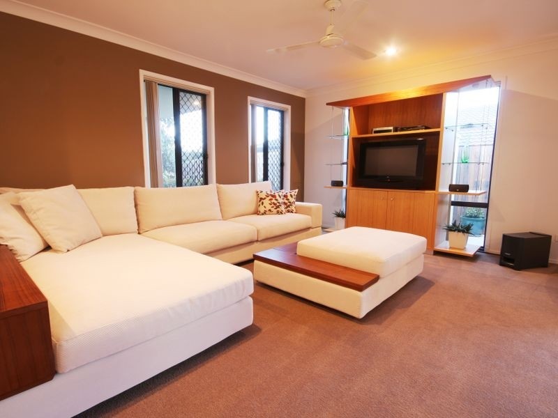 14 Mapleton Cct, Parkinson QLD 4115