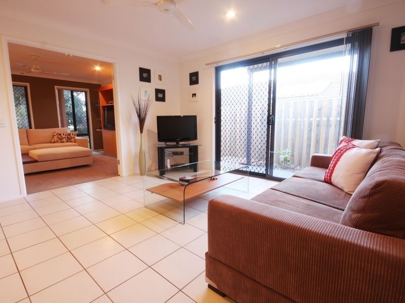 14 Mapleton Cct, Parkinson QLD 4115