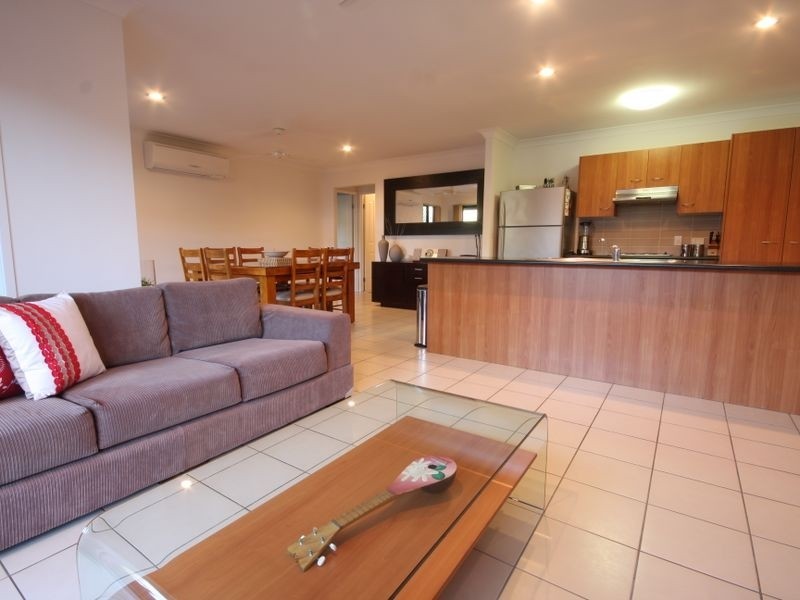 14 Mapleton Cct, Parkinson QLD 4115