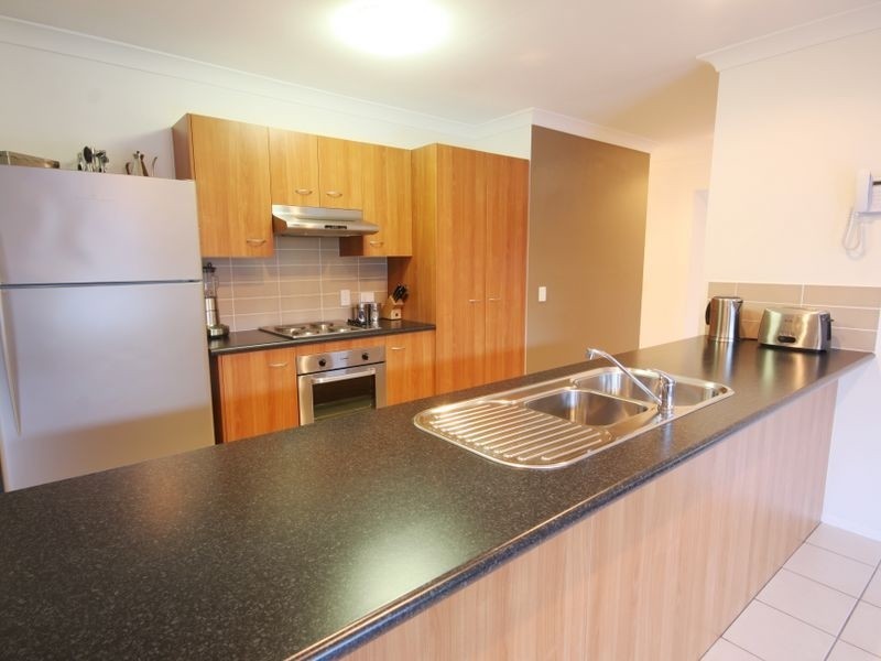 14 Mapleton Cct, Parkinson QLD 4115