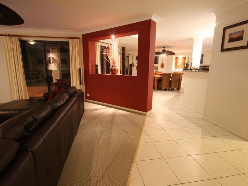 4 Gammon Pl, Parkinson QLD 4115