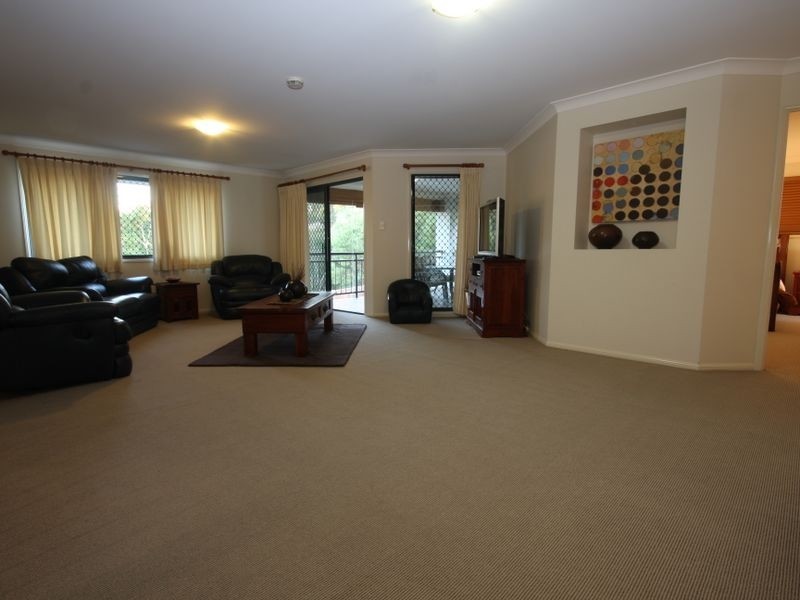 4 Gammon Pl, Parkinson QLD 4115