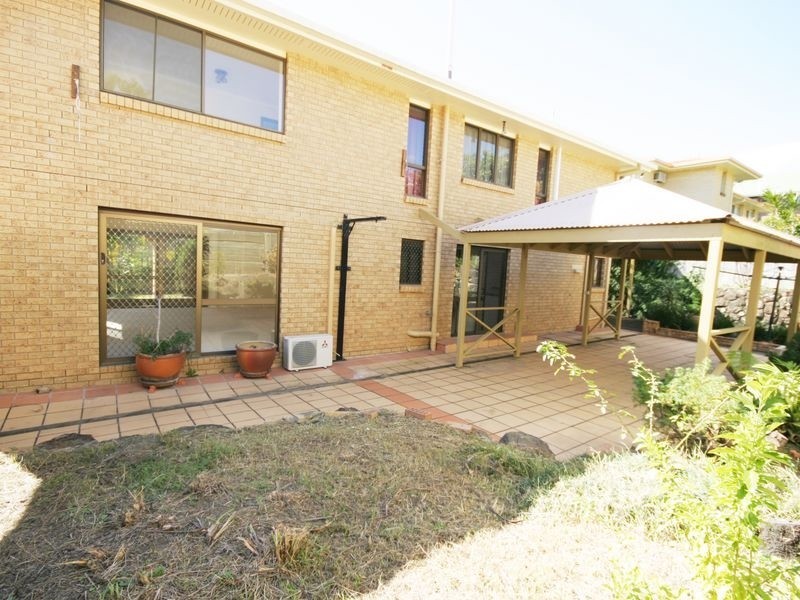 33 Metropole St, Robertson QLD 4109