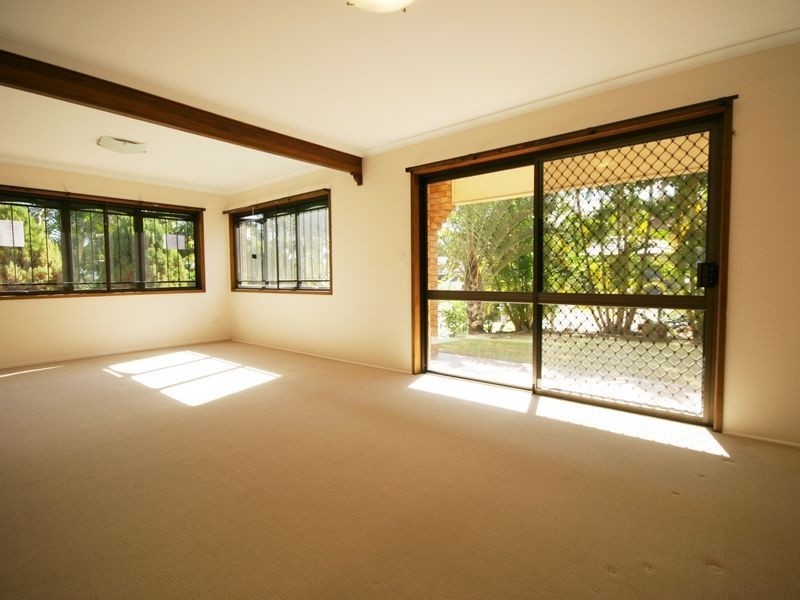 33 Metropole St, Robertson QLD 4109