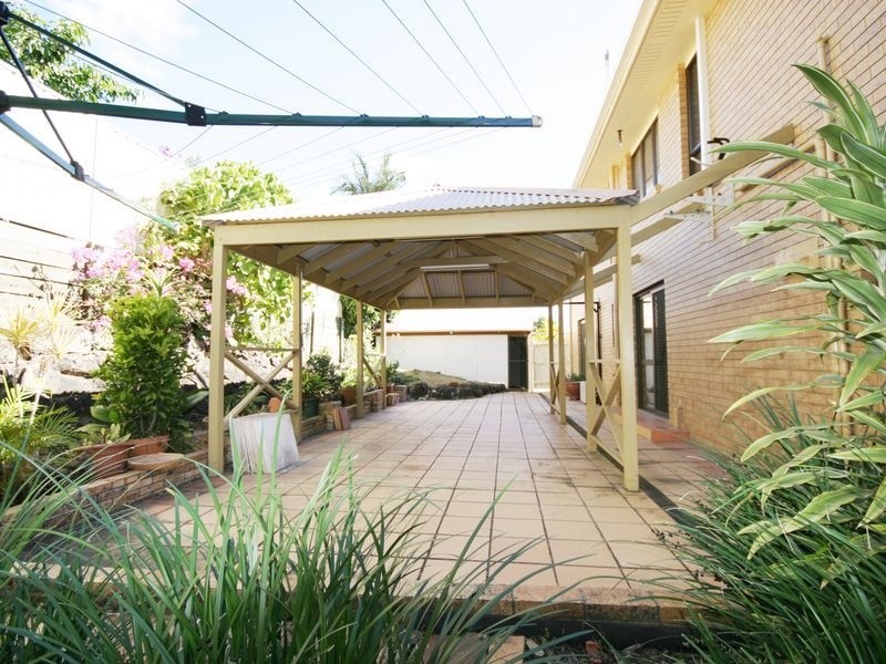 33 Metropole St, Robertson QLD 4109