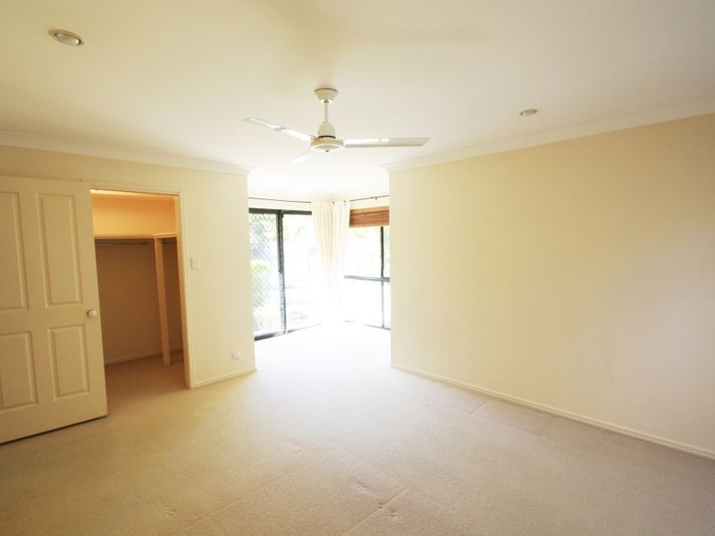50 Ontario Cresent, Parkinson QLD 4115