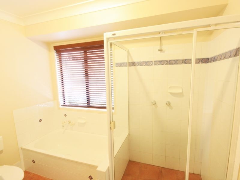50 Ontario Cresent, Parkinson QLD 4115