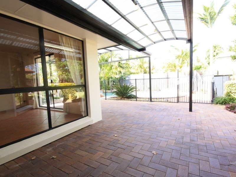 50 Ontario Cresent, Parkinson QLD 4115