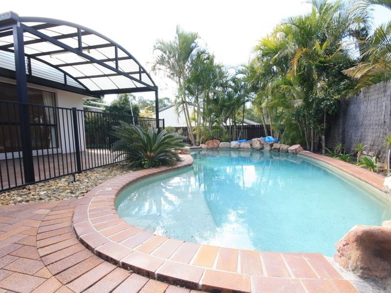 50 Ontario Cresent, Parkinson QLD 4115