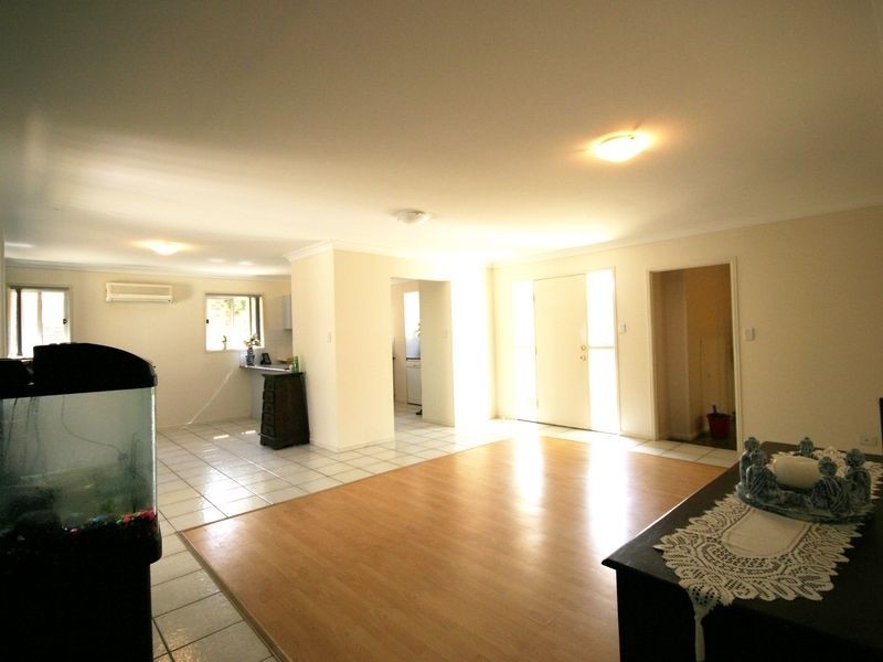 32 Benbek Circuit, Sunnybank Hills QLD 4109