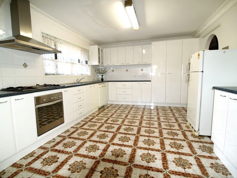 196 McCullough St, Sunnybank QLD 4109