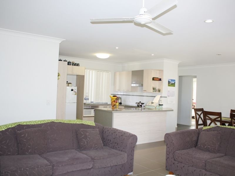 5 Yengo St, Parkinson QLD 4115