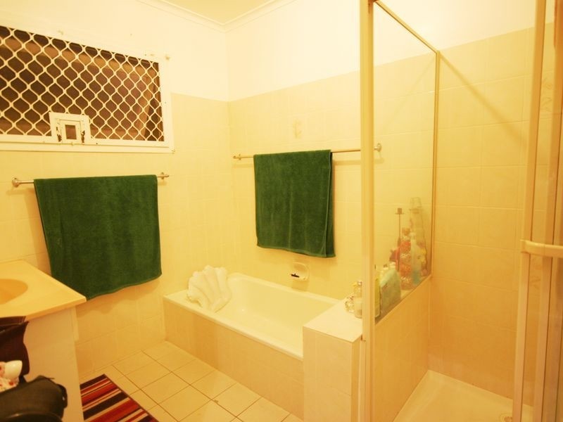 80 Ditton Road, Sunnybank Hills QLD 4109