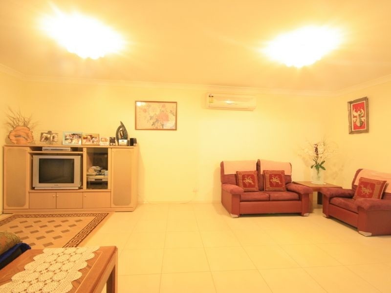 68 Honeysuckle Wy, Calamvale QLD 4116