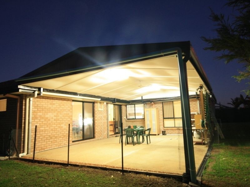 68 Honeysuckle Wy, Calamvale QLD 4116