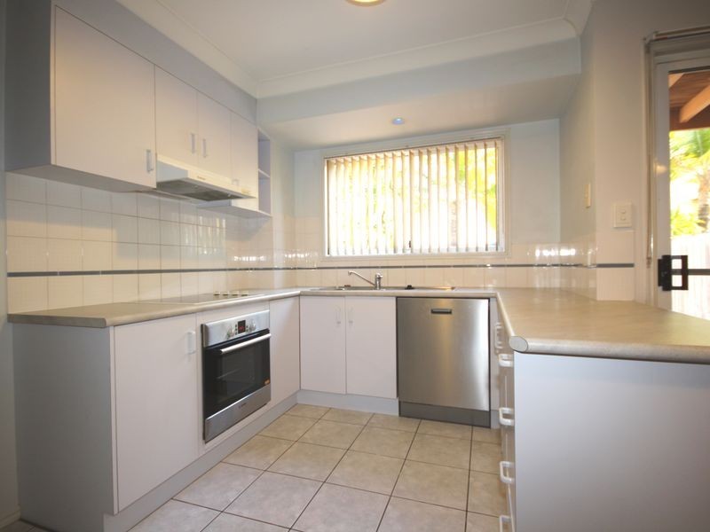 14/18 Swan Lake Crescent, Calamvale QLD 4116