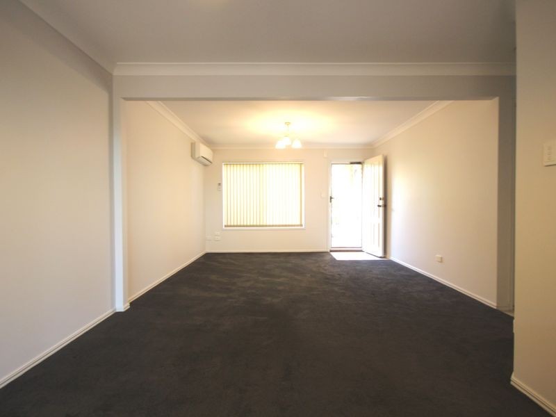 14/18 Swan Lake Crescent, Calamvale QLD 4116