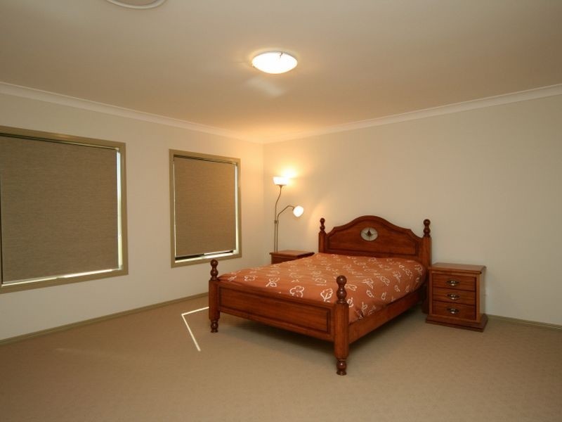 Stretton QLD 4116