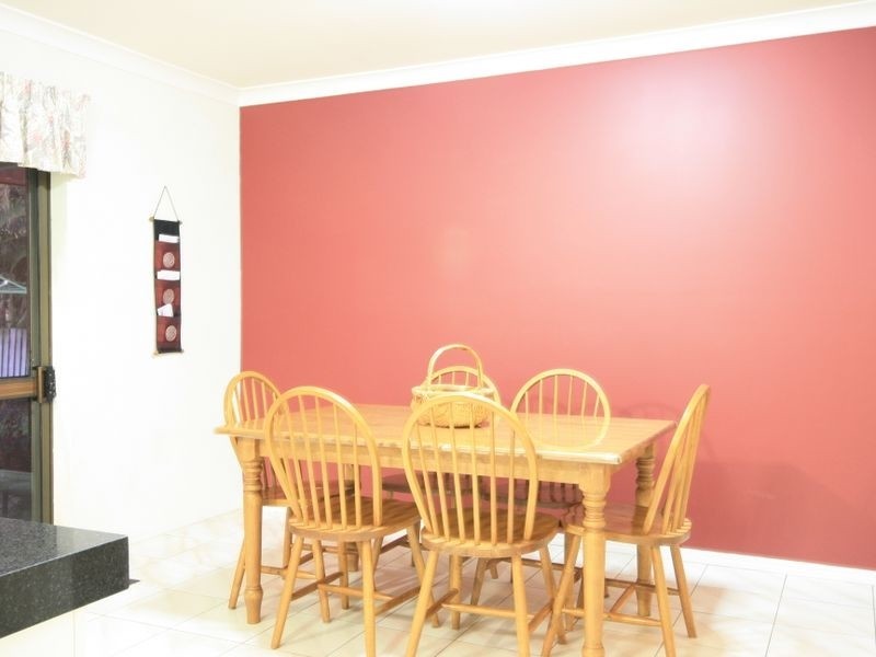 15 Chartreuse Street, Sunnybank Hills QLD 4109