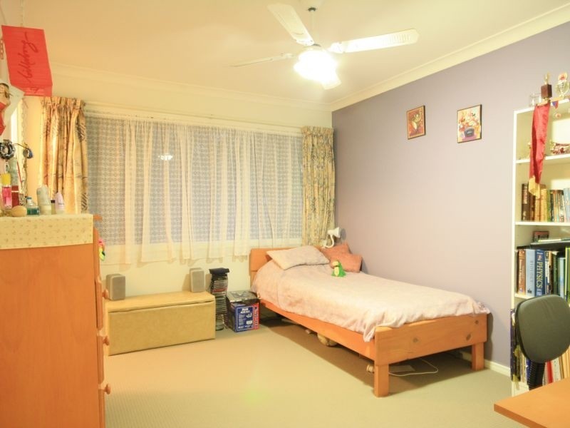 15 Chartreuse Street, Sunnybank Hills QLD 4109