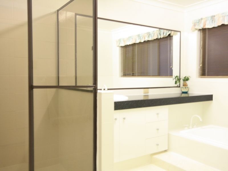 15 Chartreuse Street, Sunnybank Hills QLD 4109