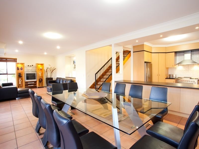 80 Golden Rain Place, Stretton QLD 4116