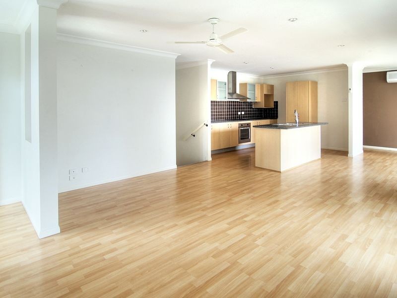 4 Ribbonwood Street, Sunnybank Hills QLD 4109