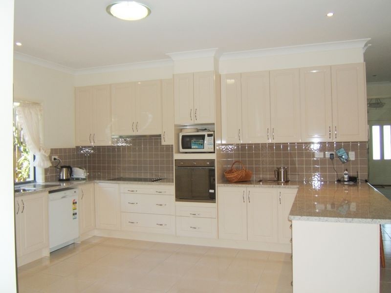 9 Ellendale Circuit, Eight Mile Plains QLD 4113