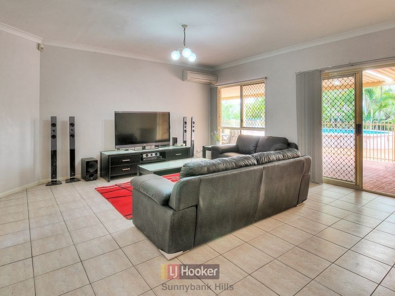 1 Violet Place, Calamvale QLD 4116