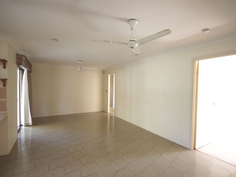 4 Excelsa Street, Sunnybank Hills QLD 4109