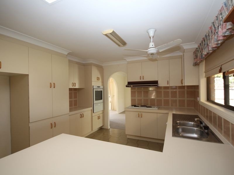 4 Excelsa Street, Sunnybank Hills QLD 4109