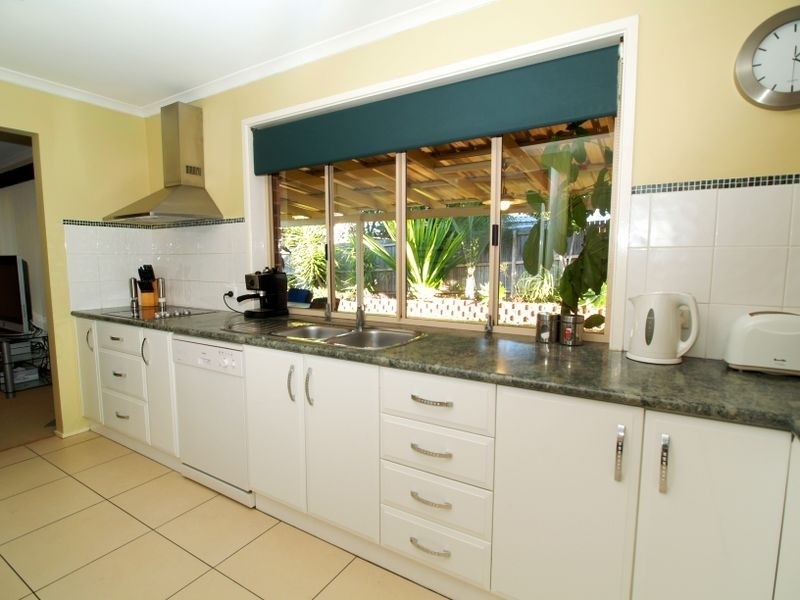 4 Sandpebble Ct, Algester QLD 4115