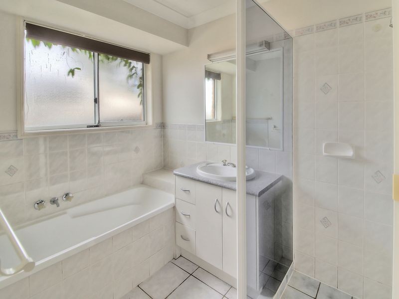 3 Gentian Close, Drewvale QLD 4116