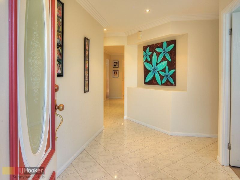 24 Bowood Place, Parkinson QLD 4115