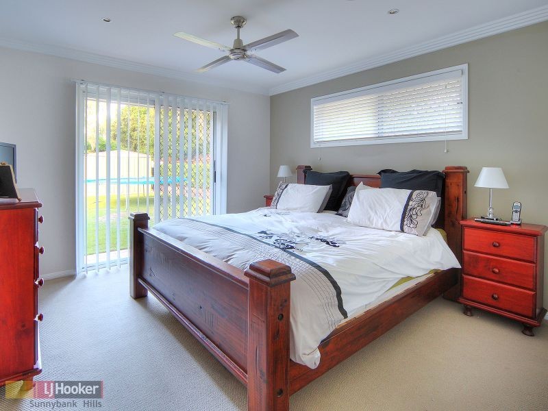 24 Bowood Place, Parkinson QLD 4115