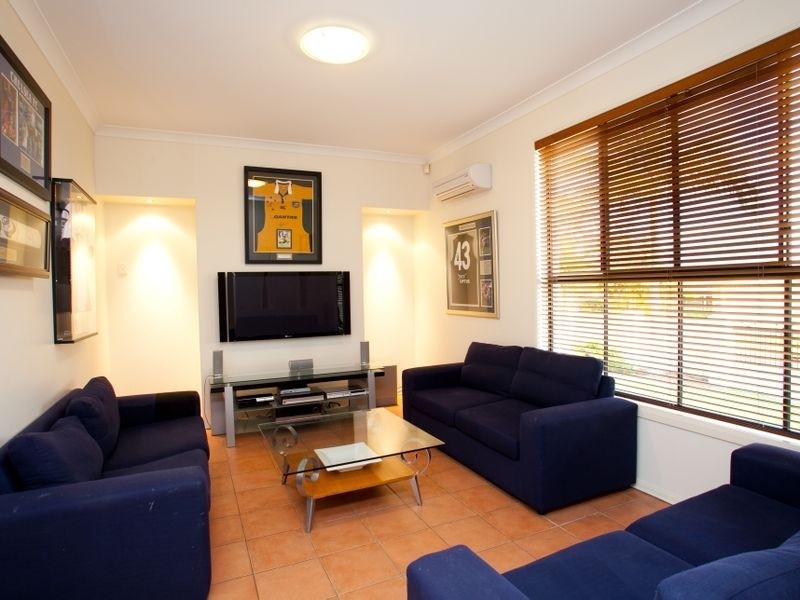 80 Golden Rain Pl, Stretton QLD 4116