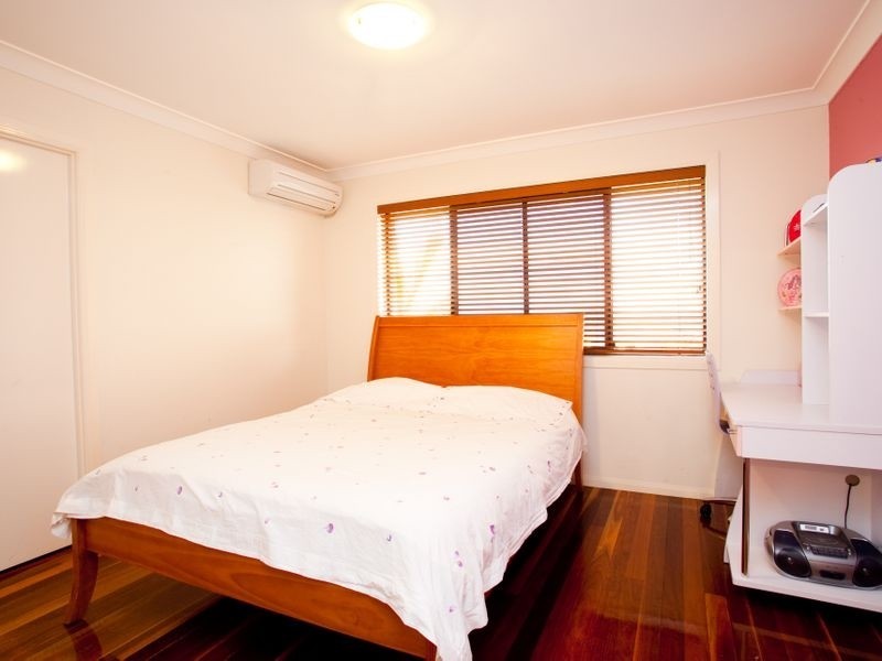 80 Golden Rain Pl, Stretton QLD 4116
