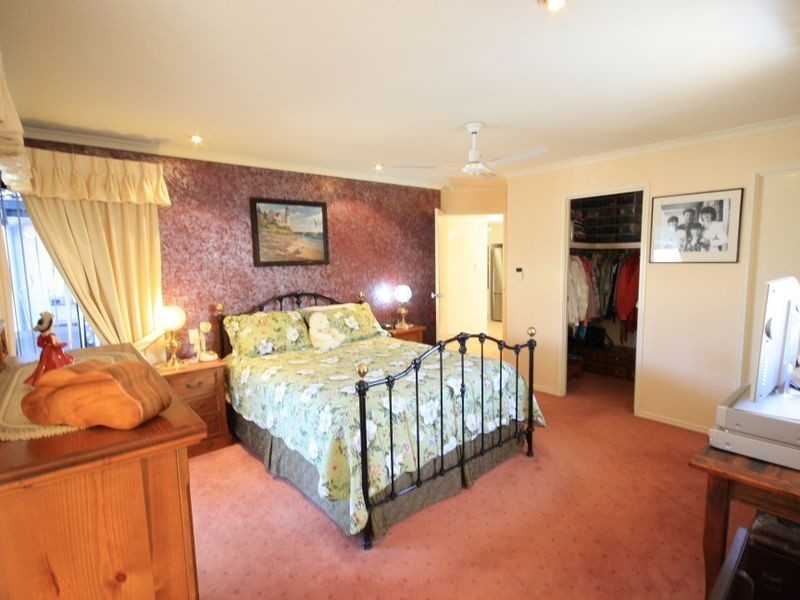 39 Lake Eyre Cr, Parkinson QLD 4115