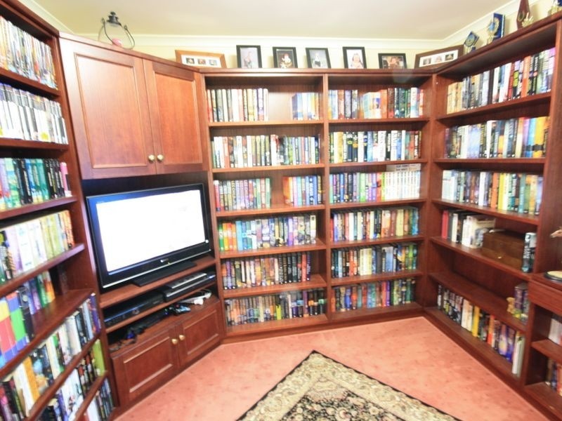 39 Lake Eyre Cr, Parkinson QLD 4115