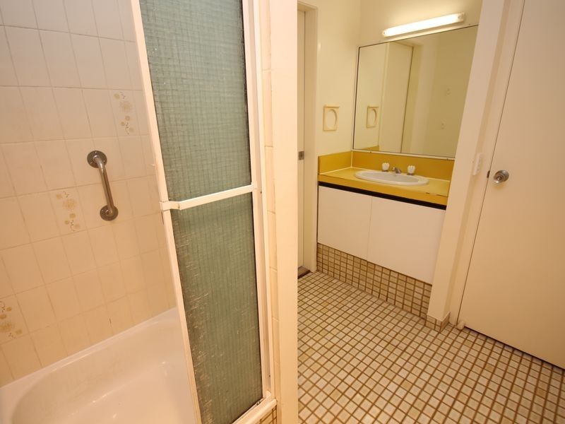 8/52 Carnaby Street, Macgregor QLD 4109