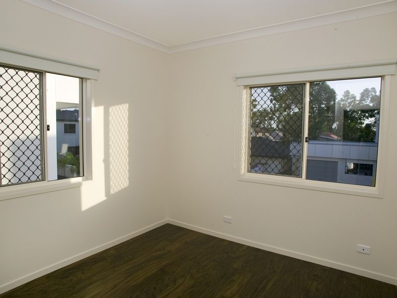 14 Hoop Pine Place, Sunnybank Hills QLD 4109