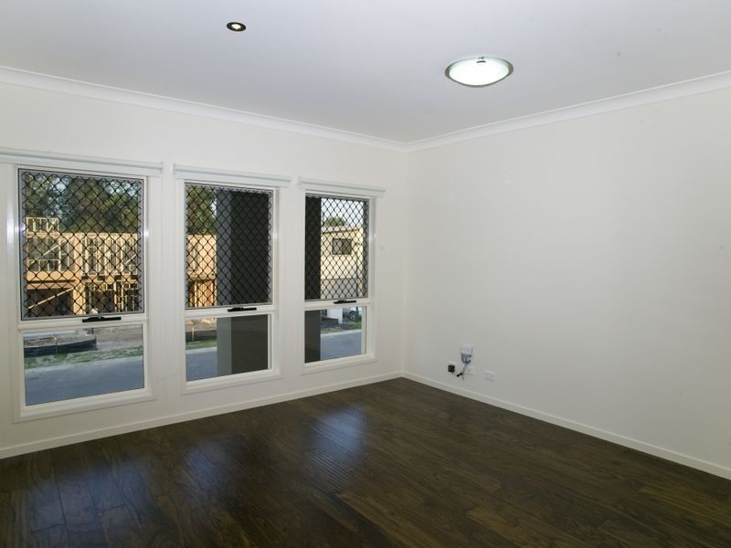 14 Hoop Pine Place, Sunnybank Hills QLD 4109