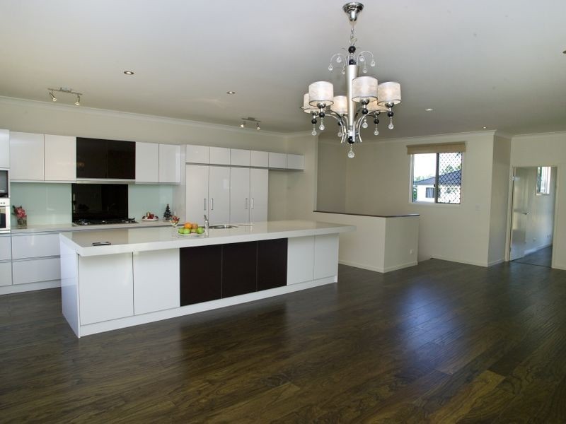 14 Hoop Pine Place, Sunnybank Hills QLD 4109