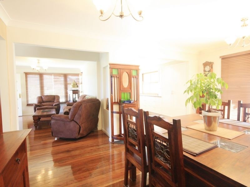 3 Dorien St, Mount Gravatt East QLD 4122